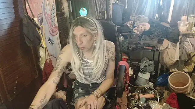 Ombeline1 live sex cam