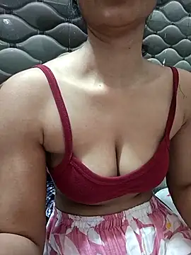 C-u-t-e-Sh-a-r-ma_Ji's cam snapshot