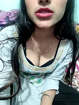 Yours-Zeenat's cam snapshot