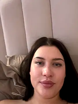 KikiWatson's cam snapshot