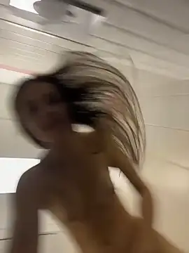 KittyQueeny live sex cam