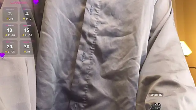 LatinaHuguenin's cam snapshot