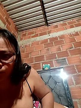 Dirty-Momm-Divorced-Hot's cam snapshot