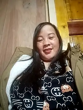 MinaYangon502's cam snapshot