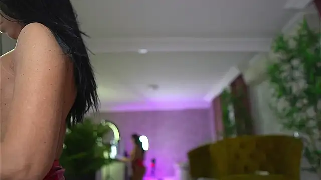 MyaBlack's cam snapshot