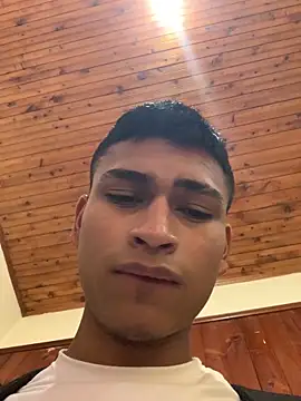 Emiliano_Reyes live sex cam