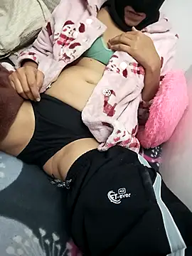 couple-open-enjoy's cam snapshot