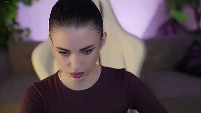 Tina_Breeze live sex cam