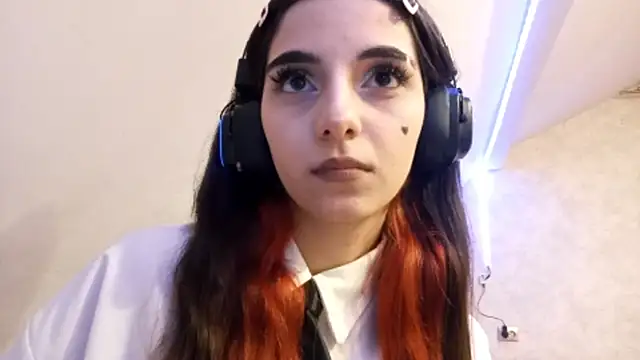 KizzieSchronce's cam snapshot