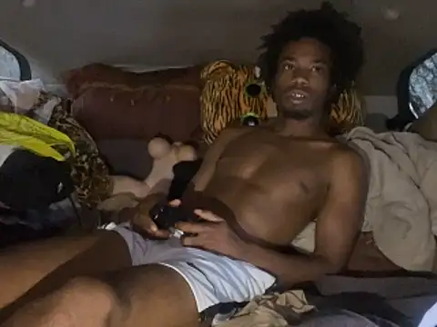 SlimeCrownzOut5's cam snapshot