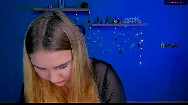 dina_bloom_'s cam snapshot