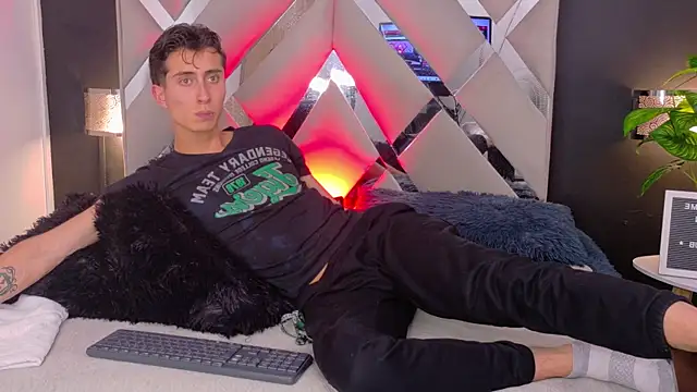 Ithan_Skin's cam snapshot