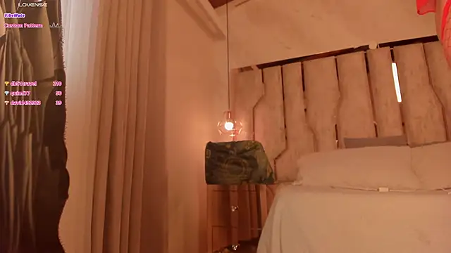 ari_monet live sex cam