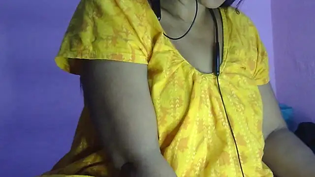 Pooja-suman's cam snapshot