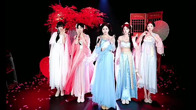 Shiny-girl7788's cam snapshot