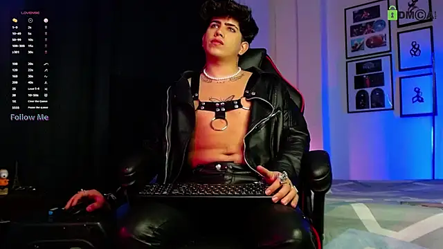 LyleBennett_'s cam snapshot