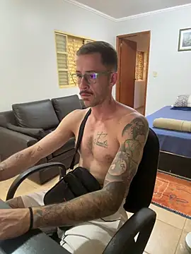 Lucasjandre's cam snapshot