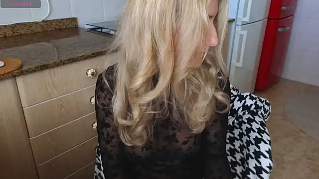 Lunamix live sex cam