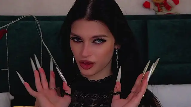 BeverlyMost's cam snapshot