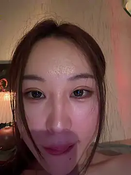 -cyber-butterfly-'s cam snapshot