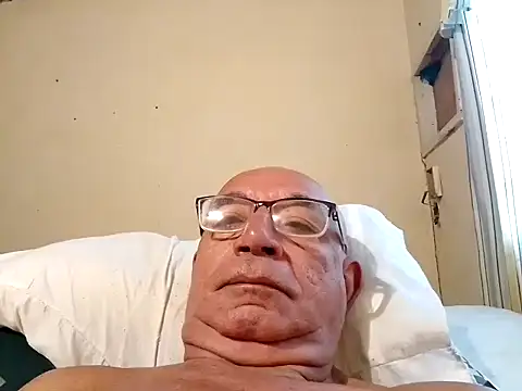 sincuenton24cmts's cam snapshot