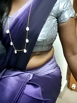 Tamilmallu-duskygirl03's cam snapshot