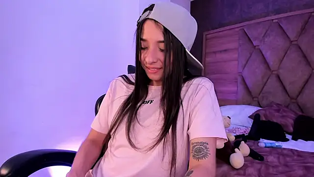 VictoriaSaenz1_'s cam snapshot