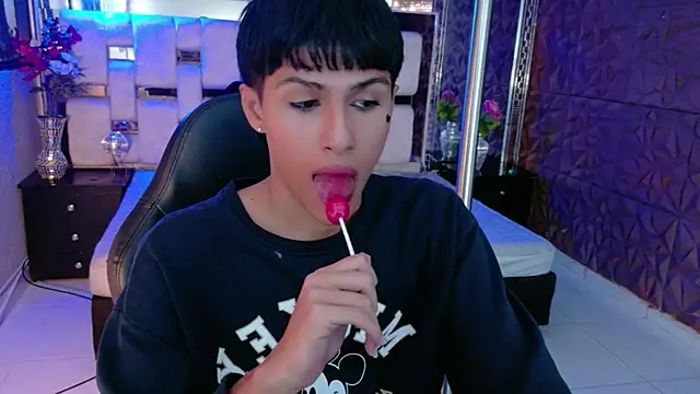 StormLuxX live sex cam