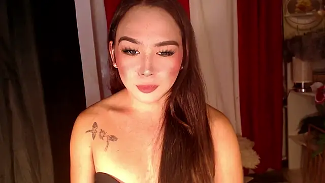 Emily_fucker live sex cam