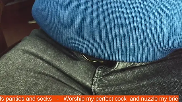 hairyandtiny live sex cam