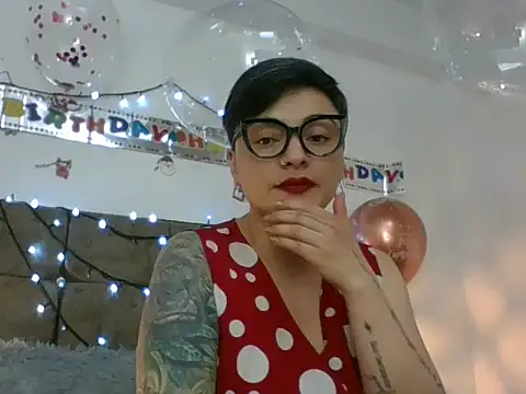 kat_paradise's cam snapshot