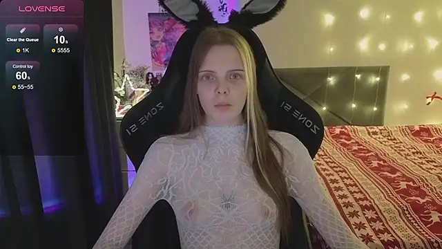 Luna_Navy's cam snapshot