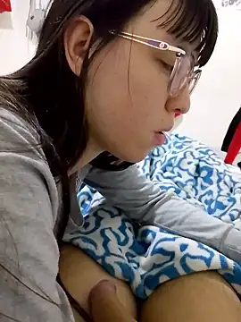 CoralSmit's cam snapshot