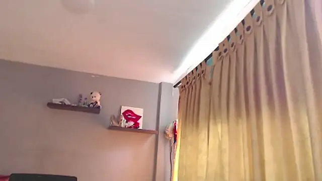 SusanLeroy's cam snapshot