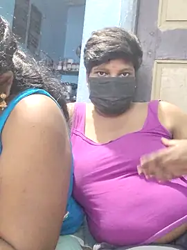 divyatamil143's cam snapshot