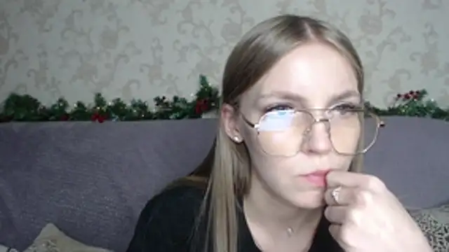 HitGyrl's cam snapshot