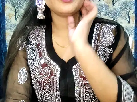 Aarvi_Arora's cam snapshot