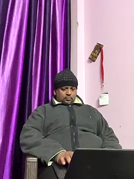 Dick_6inches_Delhi live sex cam