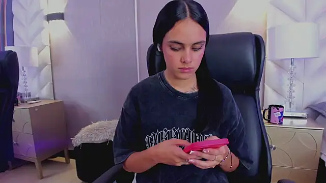 ChloeHarper_ live sex cam