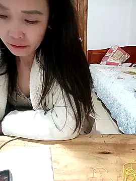 Feeling-hot live sex cam