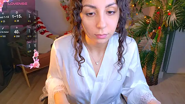 curly_jade's cam snapshot