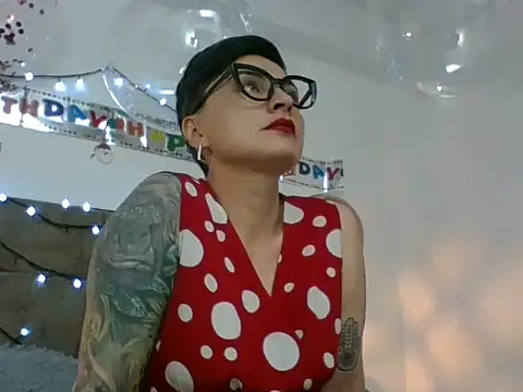 kat_paradise's cam snapshot