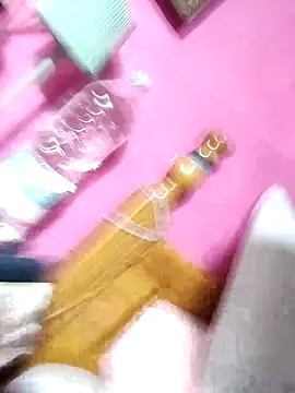 KeptupInosine live sex cam