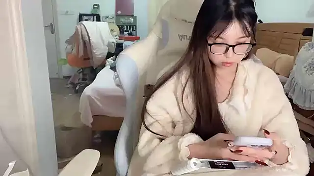 Akong11's cam snapshot