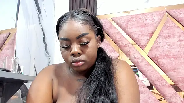 mia_alvares's cam snapshot