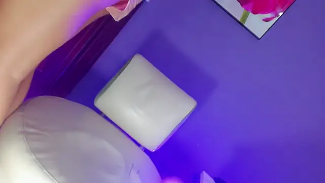 Valentina_Horny777 live sex cam