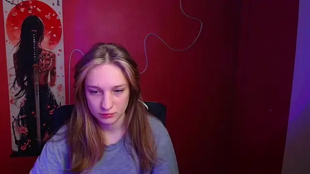 Katie_Rosiee's cam snapshot