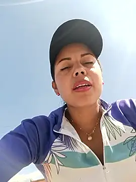 _andrea30 live sex cam