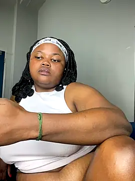 Curveysinaa's cam snapshot