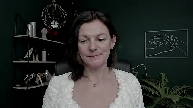 VivianWILD's cam snapshot